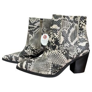 Blondo Rain Boots Waterproof Snakeskin Ankle Side Zip Rubber Size 8.5 NEW